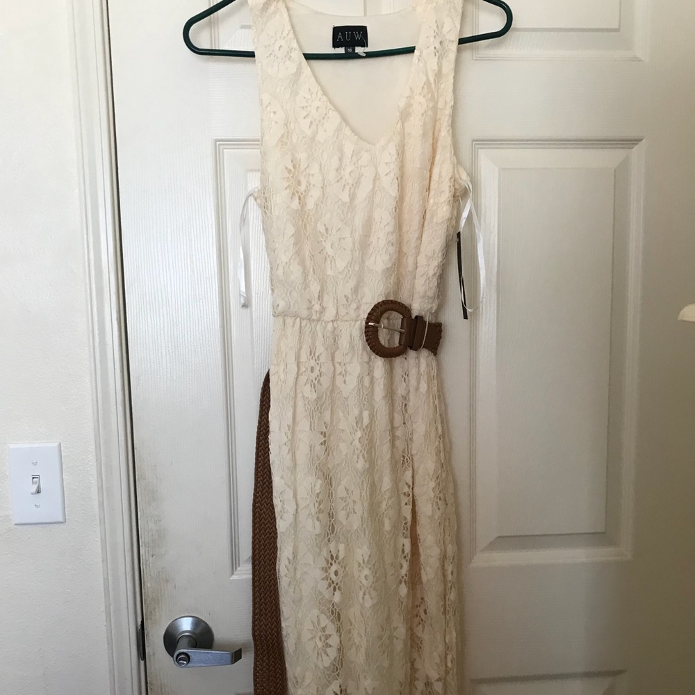 CREAM FLORAL GOWN